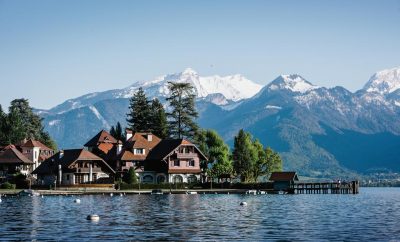 Auberge du Pere Bise Restaurant in Tallories